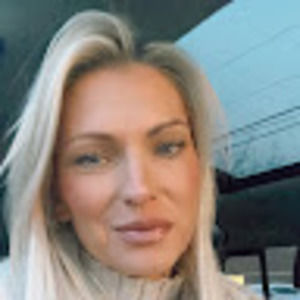 Meet your Posher, Shirlee